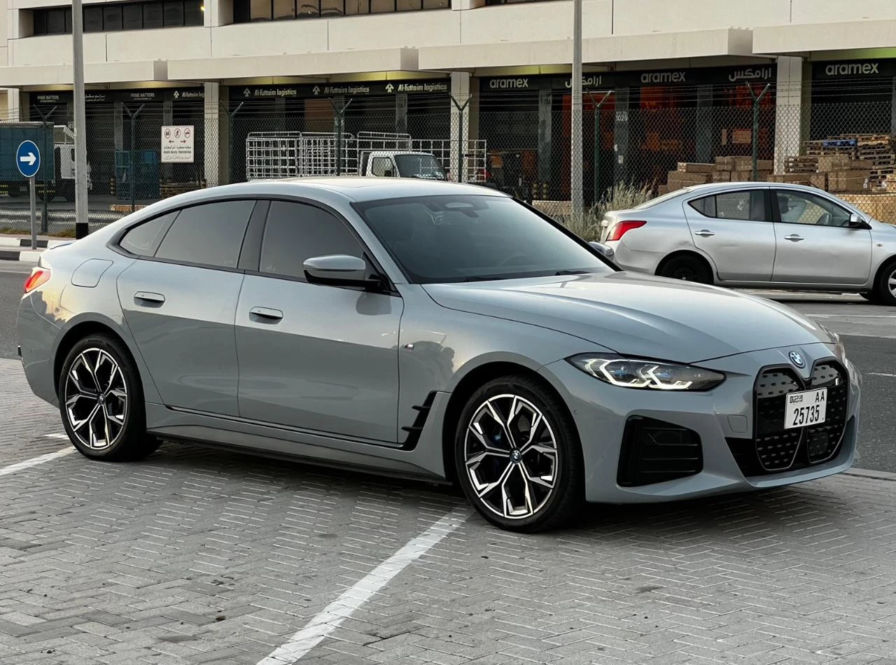 BMW I4 2023 - Sedan Car thumbnail NaN